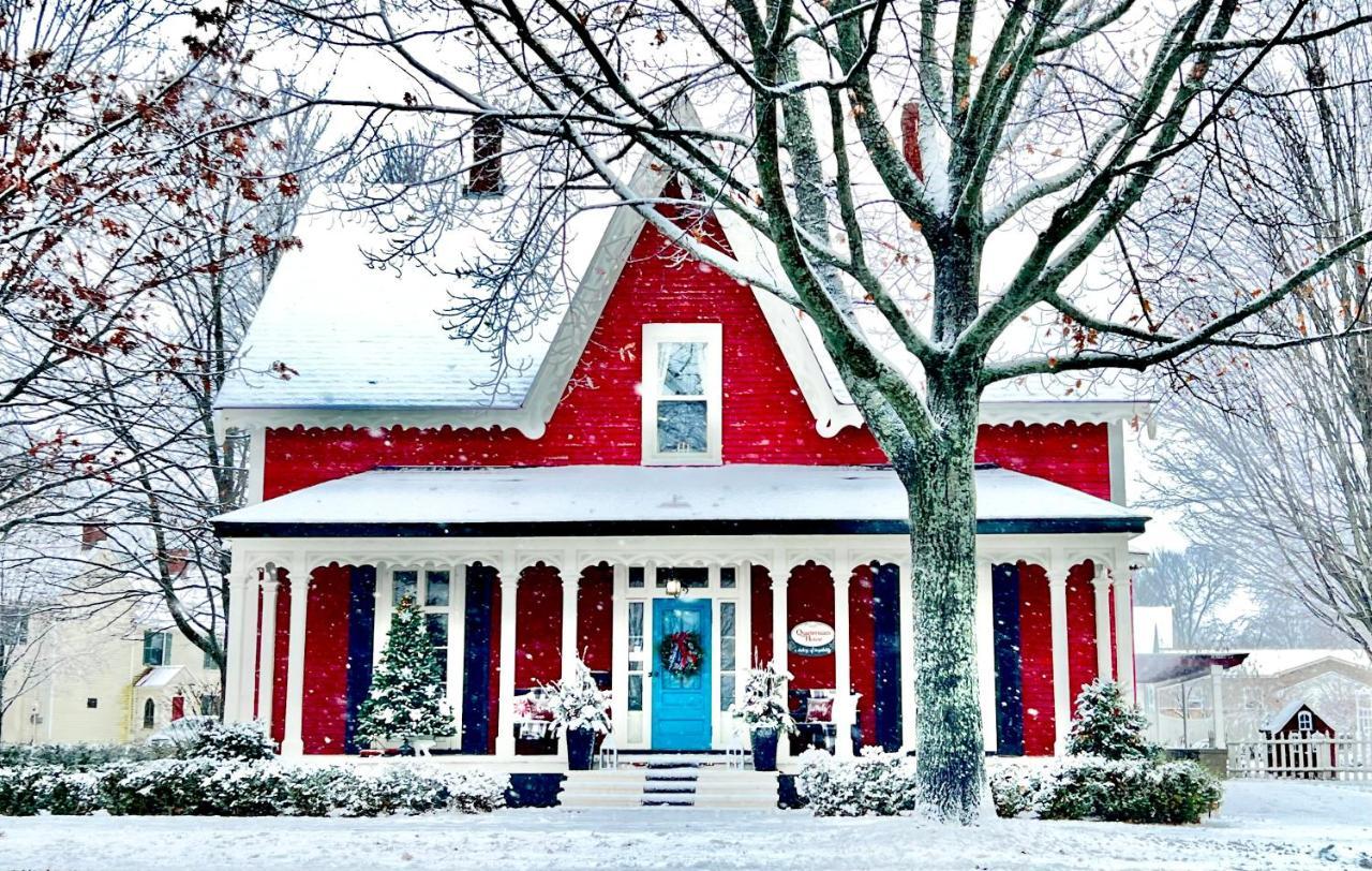 Quartermain House Bed & Breakfast Bed & Breakfast Fredericton Exterior photo